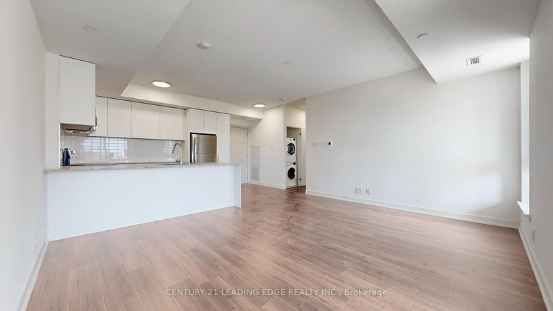 303 - 101 Cathedral High St, Markham, L6C 0P1 | Image 3