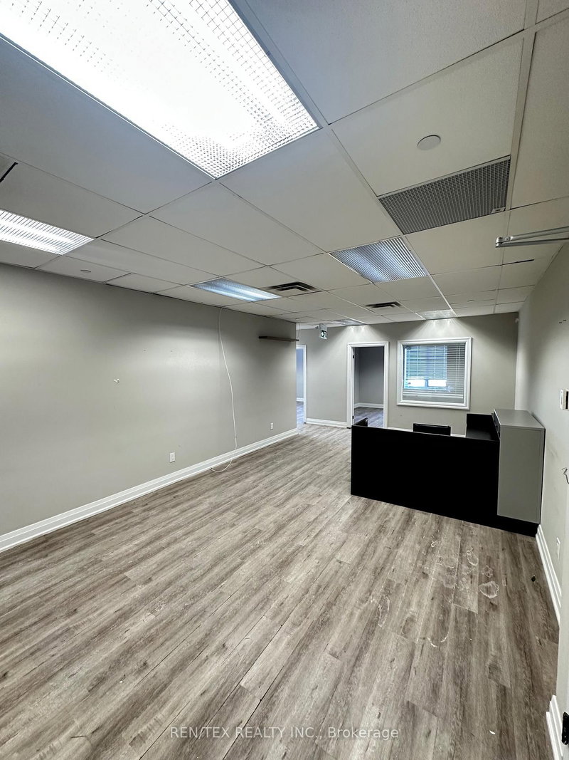 121 - 4500 Highway 7, Vaughan, L4L 4Y7 | Image 2