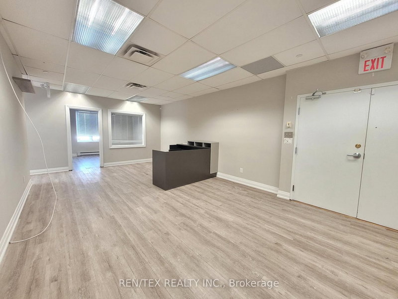 121 - 4500 Highway 7, Vaughan, L4L 4Y7 | Image 3