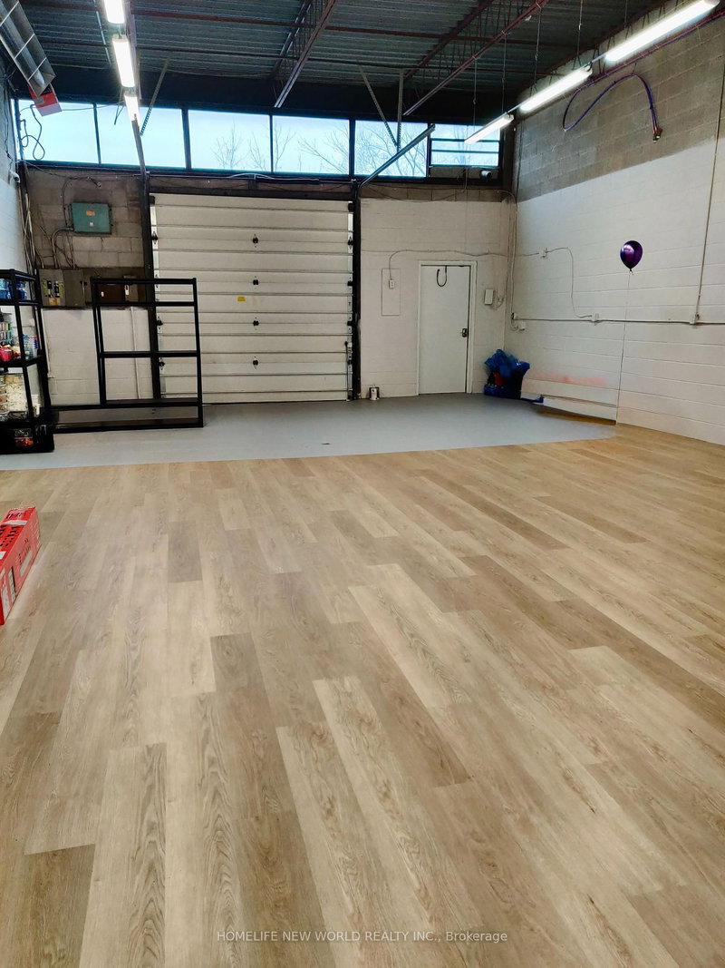 #10 - 555 Edward Ave, Richmond Hill, L4C 5K6 | Image 2