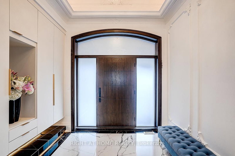 45 Loggers Tr, Whitchurch-Stouffville, L4A 2L6 | Image 2