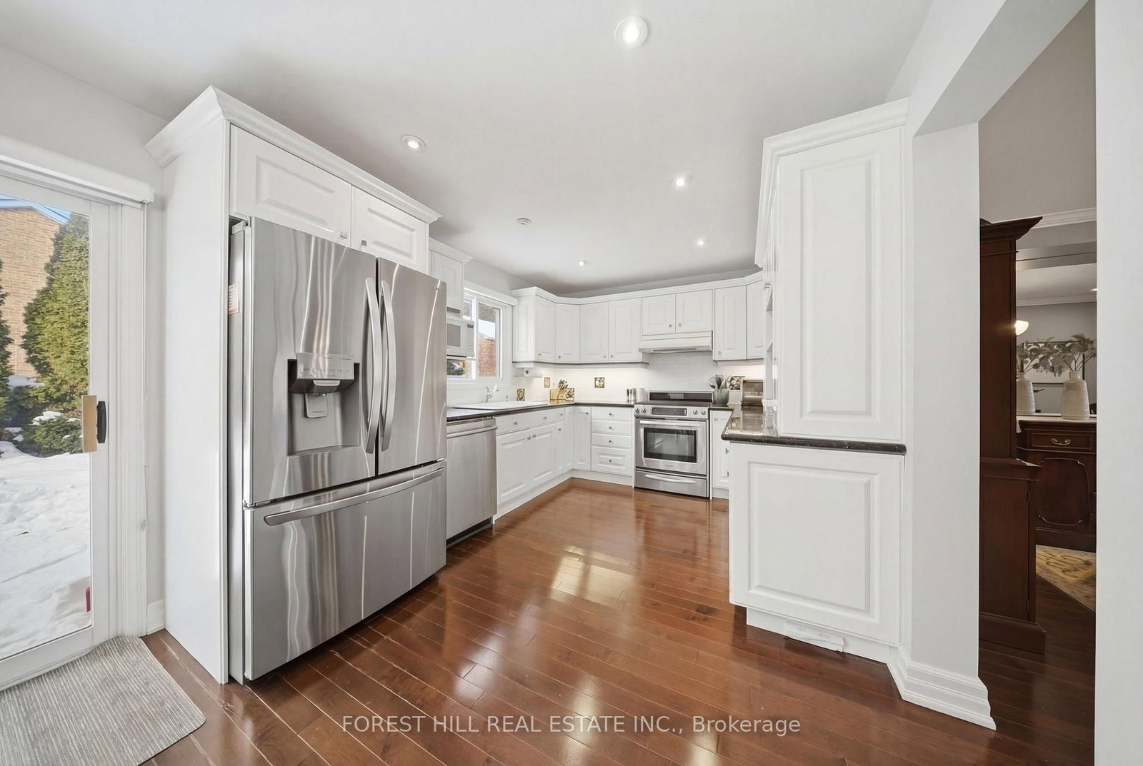 Listing Image 13