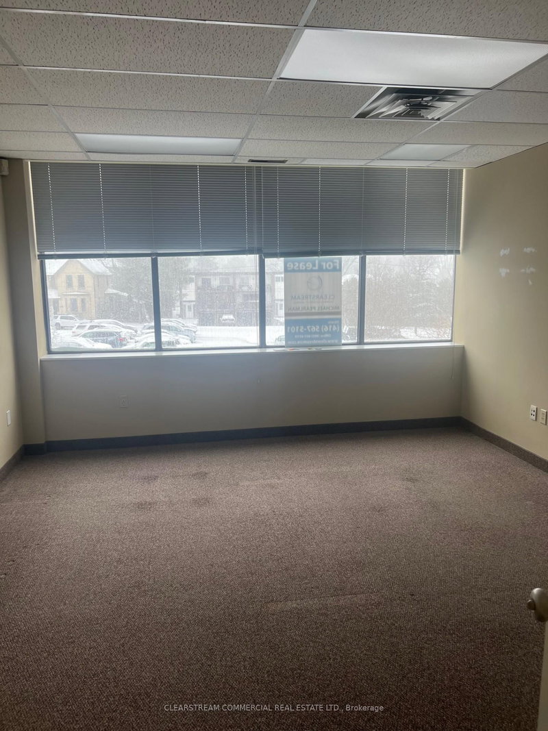 207 - 3 Centre St, Markham, L3P 3P9 | Image 2