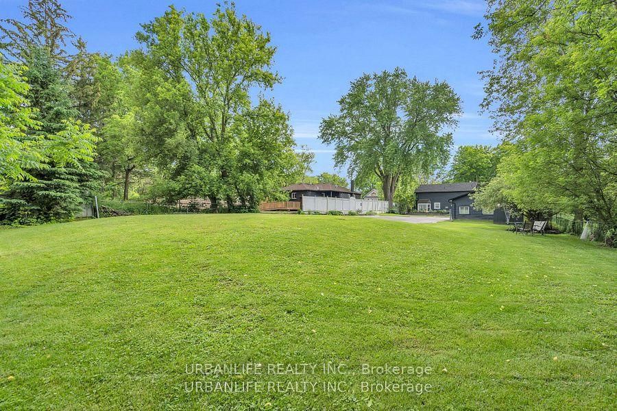 18967 Leslie Street - Photo 14