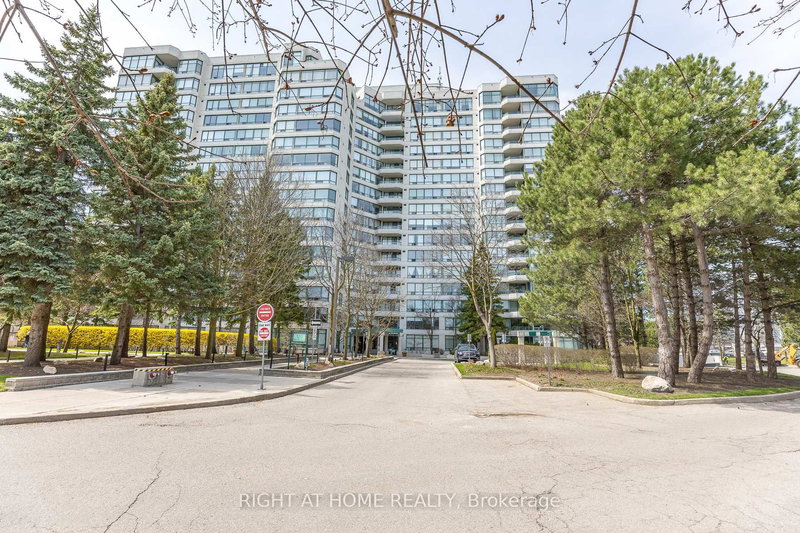 1001 - 120 Promenade Circ, Vaughan, L4J 7W9 | Image 3