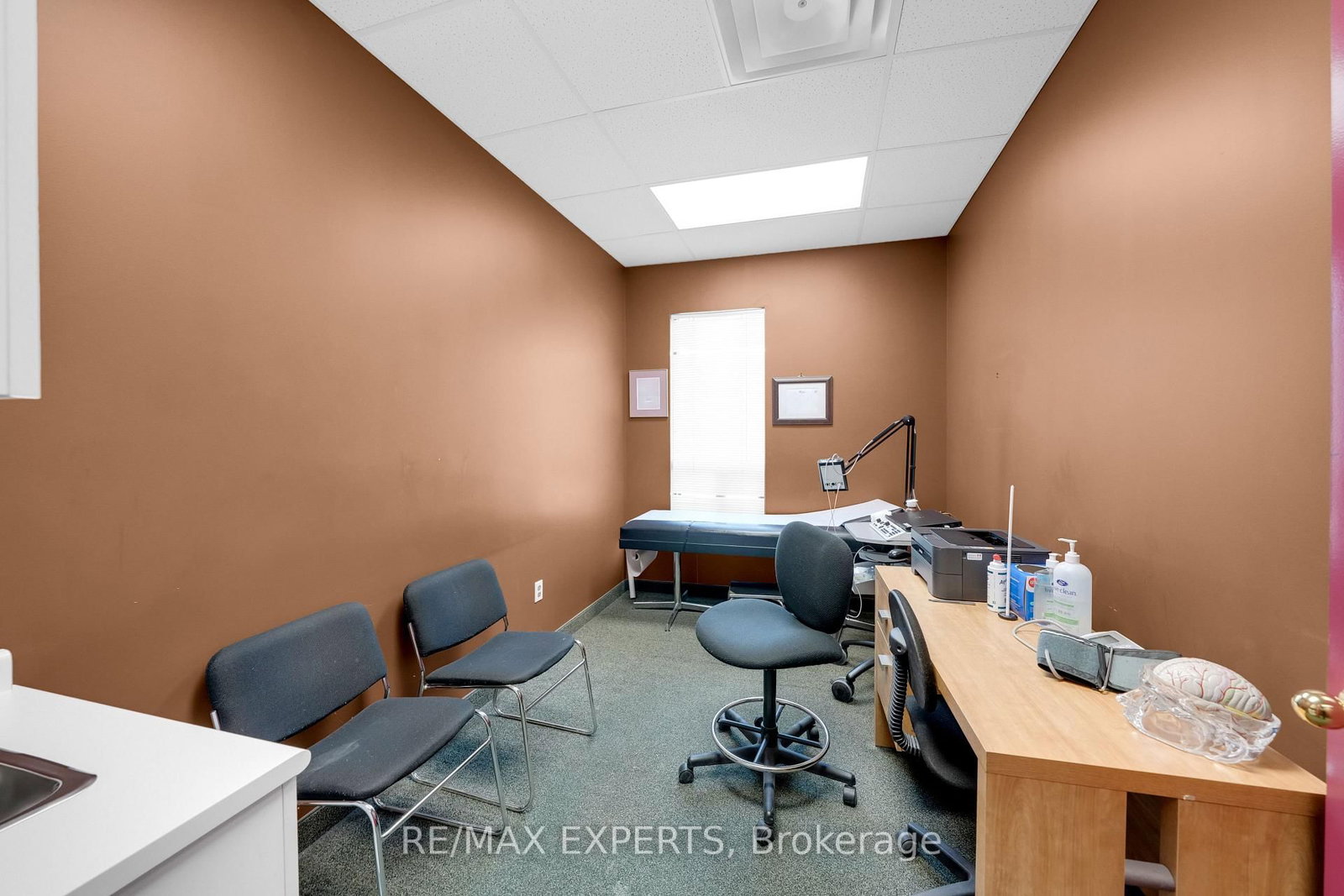 10083 Keele Street, Unit 201 - Photo 11