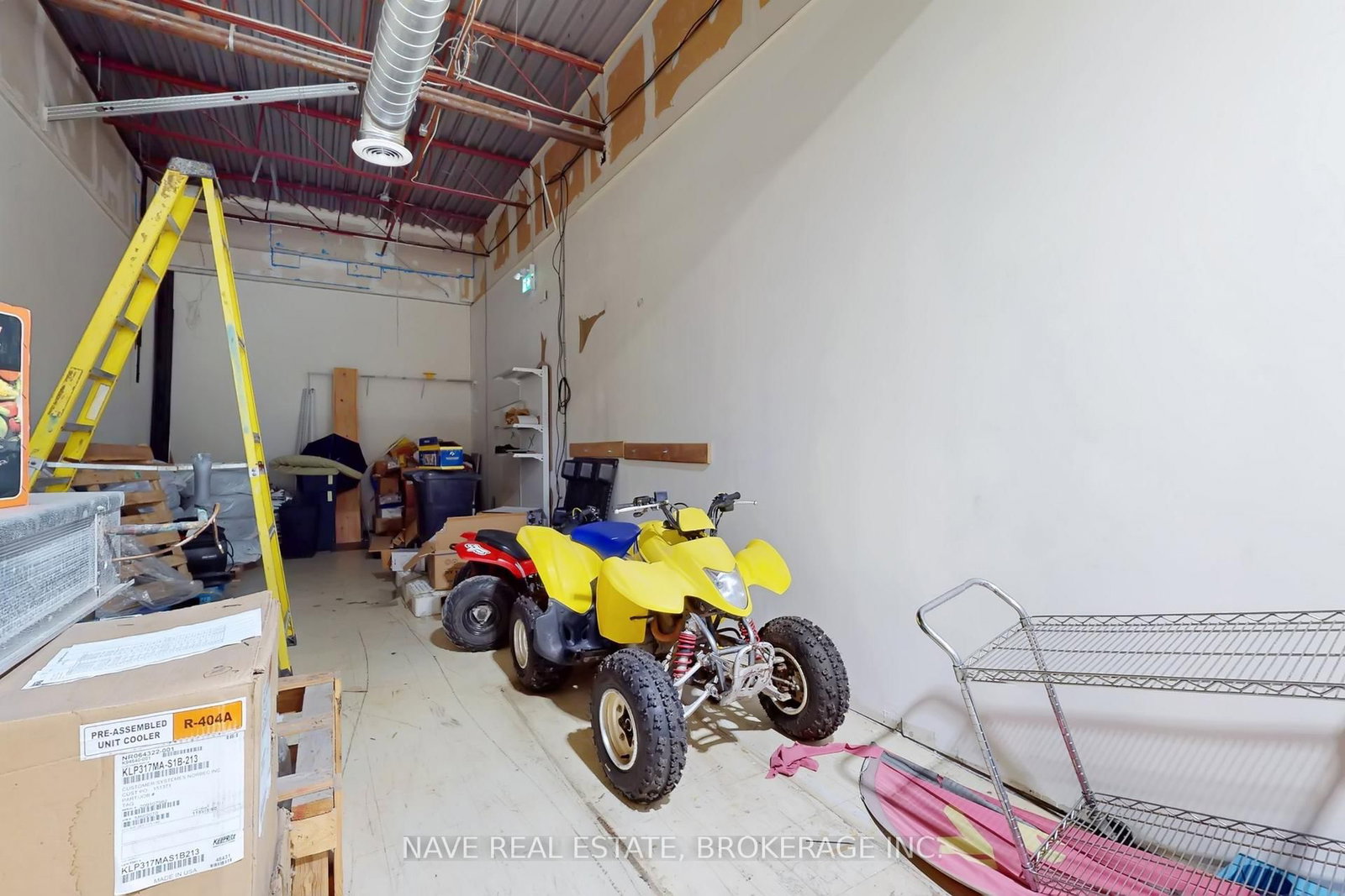 16925 Yonge Street, Unit 12 - Photo 16