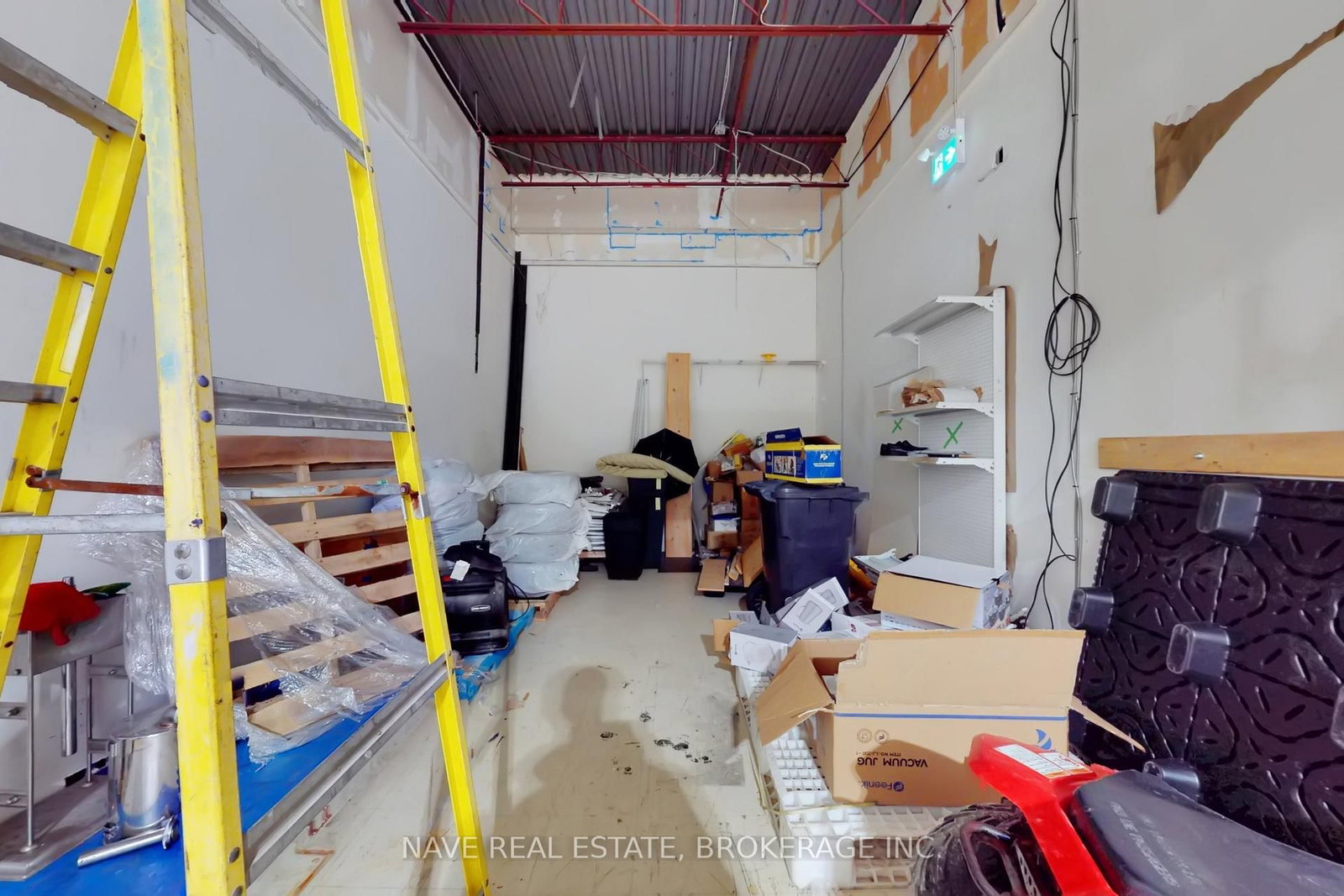 16925 Yonge Street, Unit 12 - Photo 17