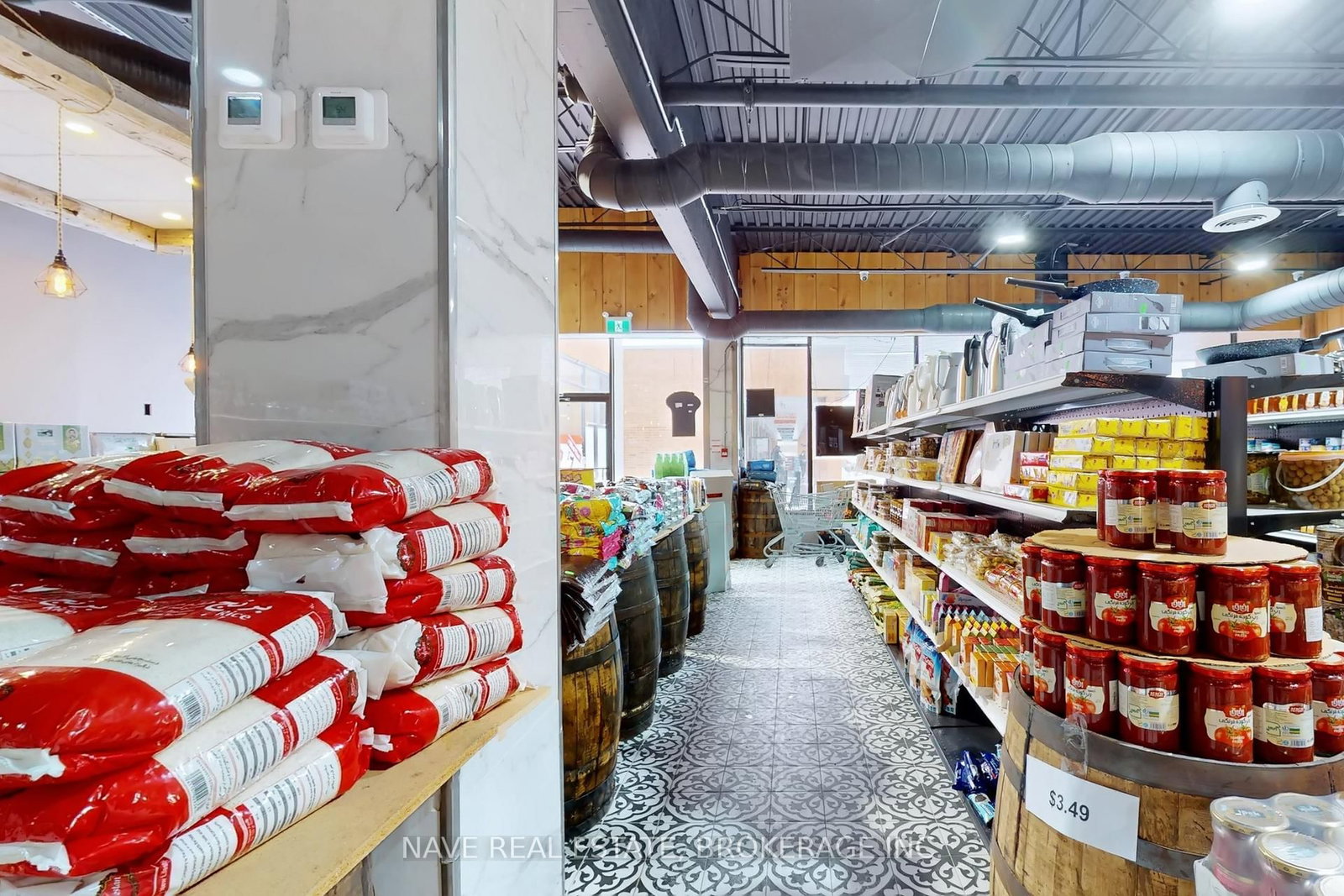 16925 Yonge Street, Unit 14 - Photo 14