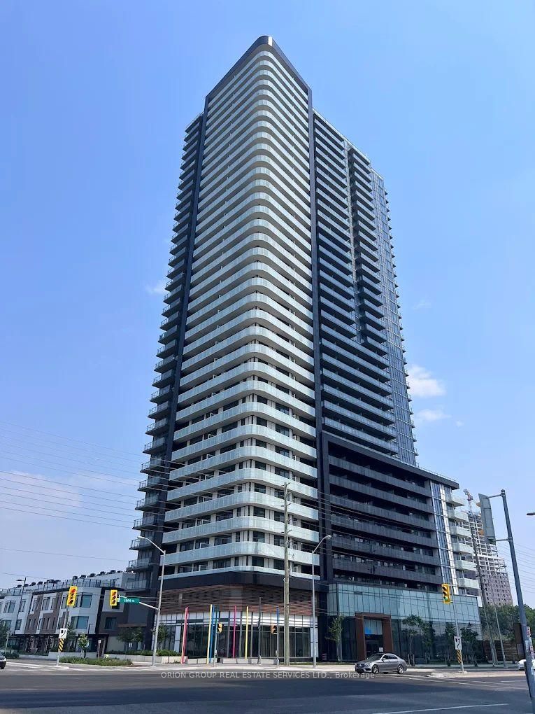 home for lease on 2716-7895 Jane Street