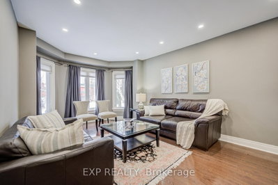 372 Greenock Drive — photo 6