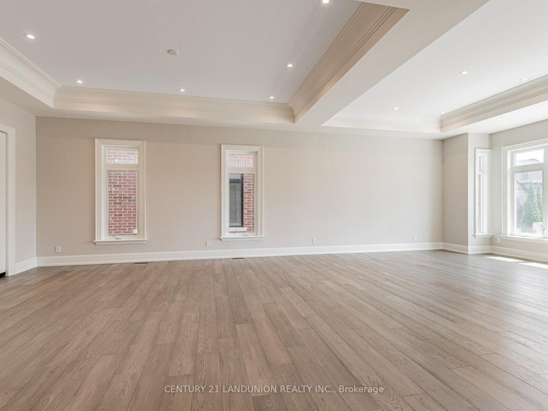 36A Elm Grove Ave, Richmond Hill, L4E 2W8 | Image 3