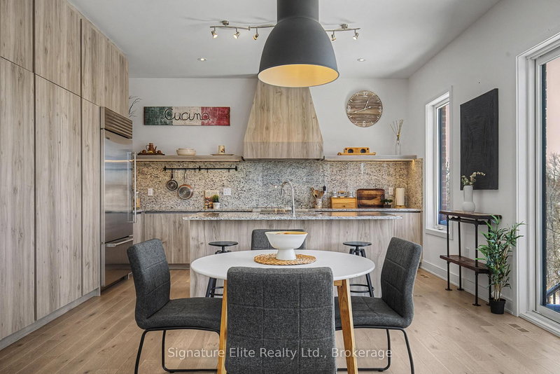 42 Limerick St, Richmond Hill, L4E 3W9 | Image 2