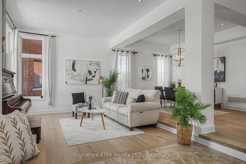 42 Limerick St, Richmond Hill, L4E 3W9 | Image 3