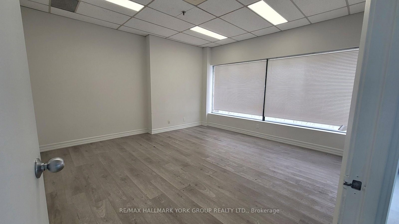 75 Mary Street, Unit 7 - Photo 4