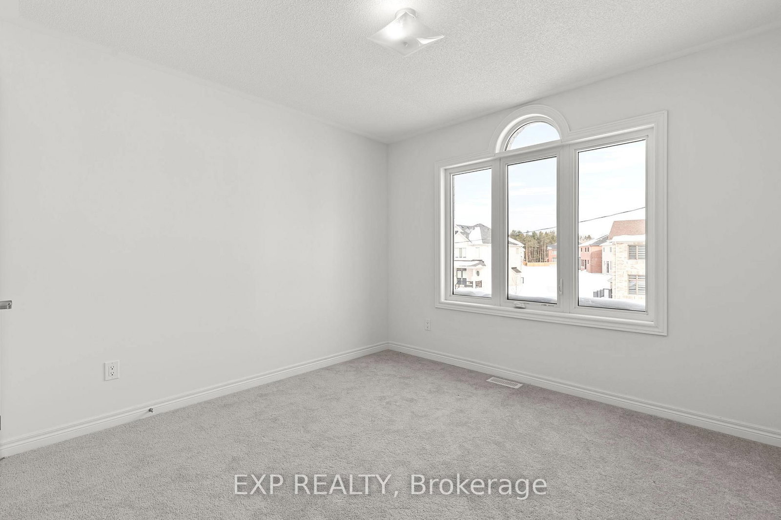 Detached House for sale at 52 Baycroft Boulevard, Essa, Ontario, L3W 0M1 - Angus - MLS: N12767918