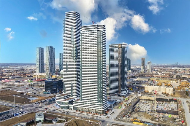 915 - 195 Commerce Street