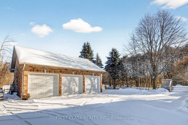 20173 Bathurst St, East Gwillimbury, L9N 1N3 | Image 3