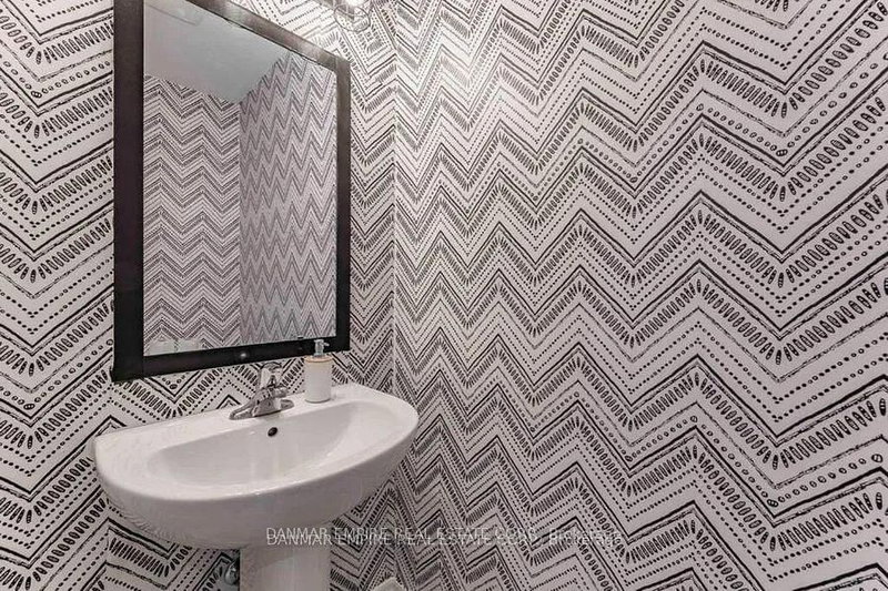 48 Hiawatha Crt, Vaughan, L4L 0J2 | Image 3