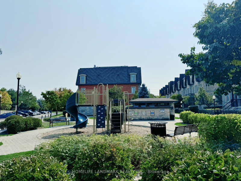 215 - 320 John St, Markham, L3T 0B1 | Image 2