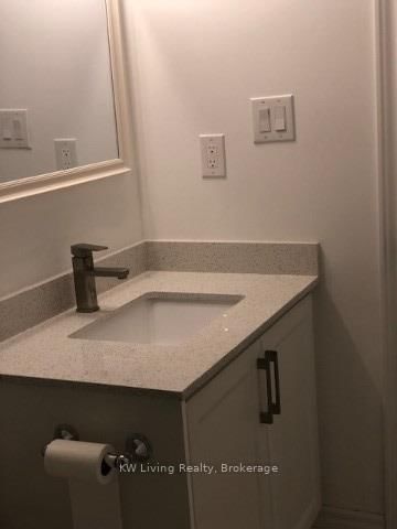 154 Billingsley Crescent - Photo 2