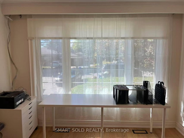 main floor - 7 Sussex Avenue
