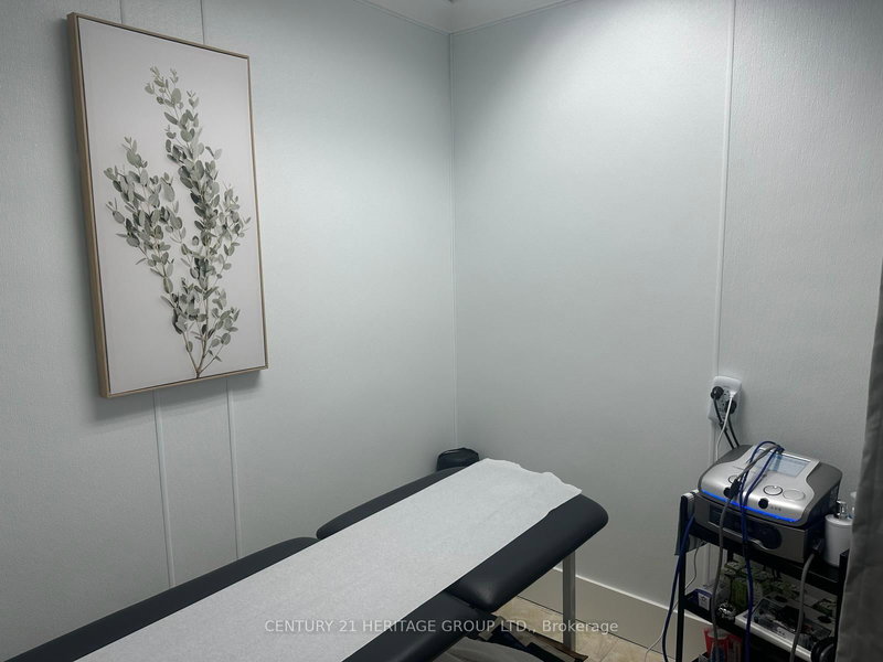 2 - 7181 Yonge St, Markham, L3T 0C7 | Image 2