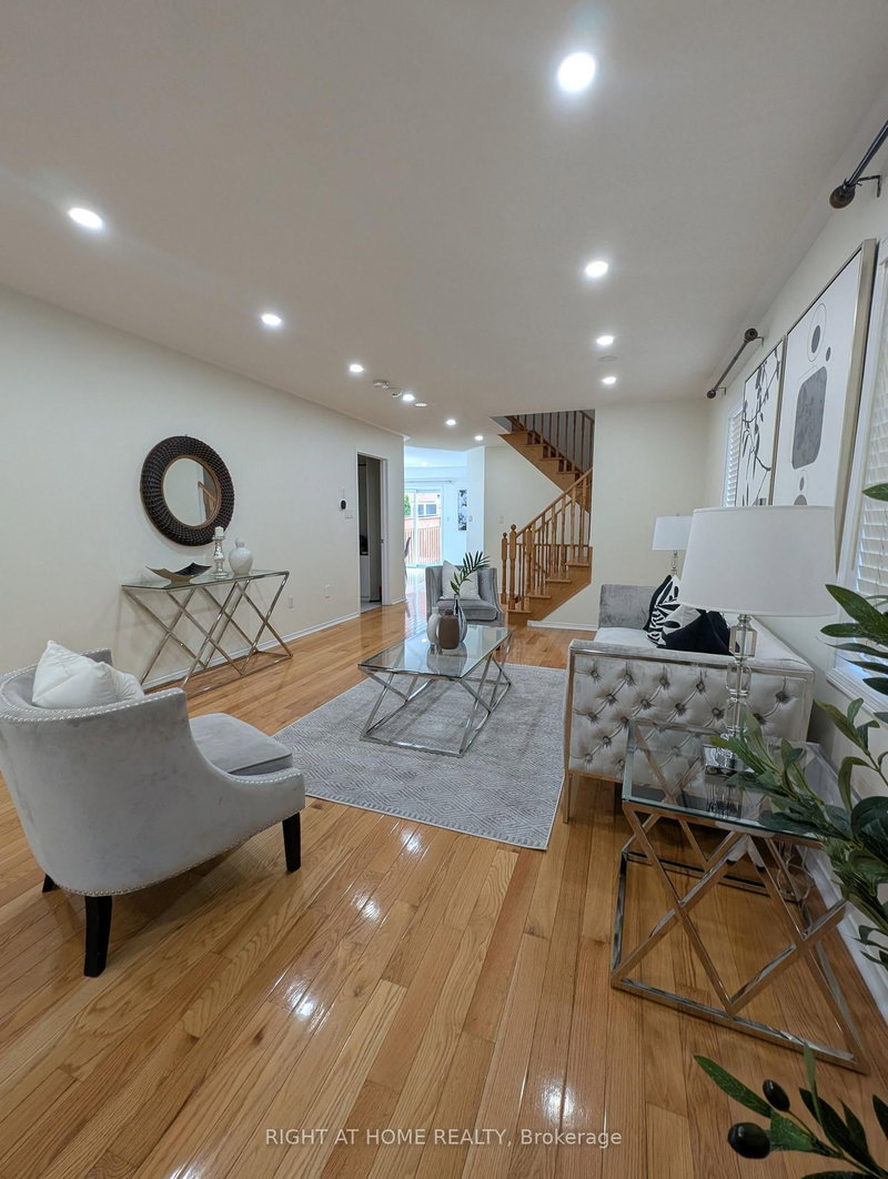 158 Hollywood hill Circ, Vaughan, L4H 2P2 | Image 3