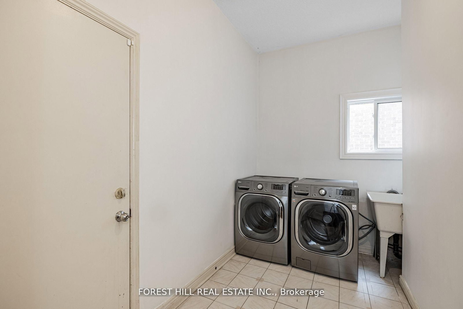 Detached House for sale at 51 Briggs Avenue, Richmond Hill, Ontario, L4B 1N6 - Doncrest - MLS: N12770026