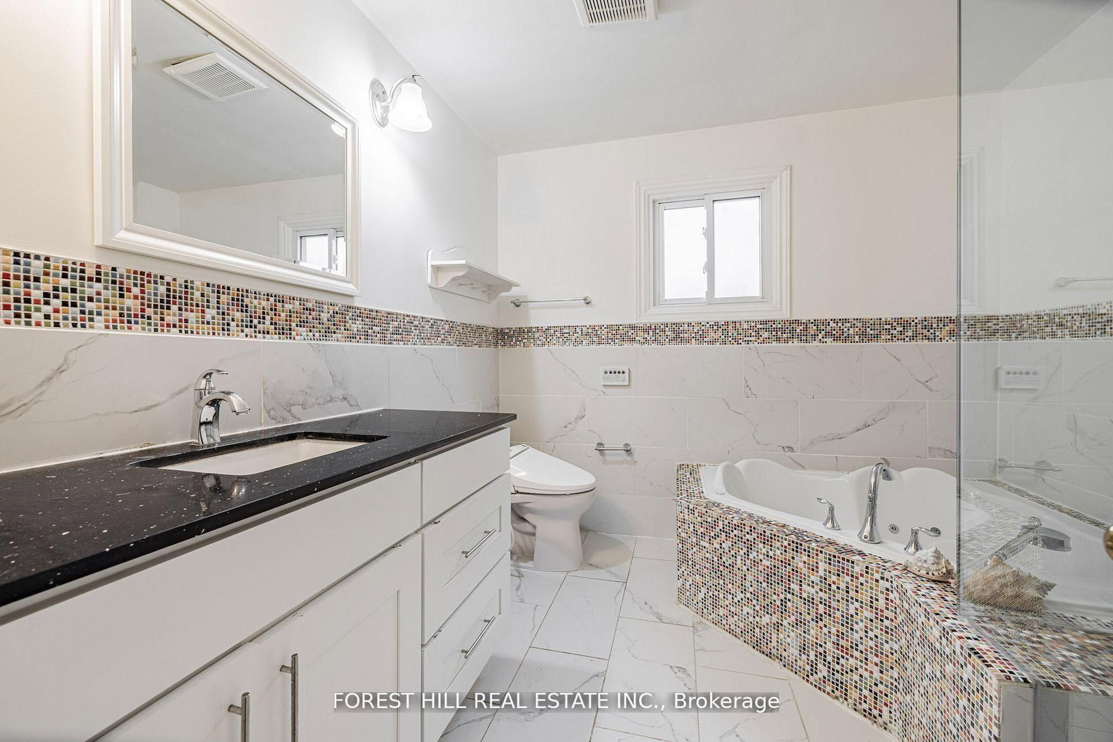 Detached House for sale at 51 Briggs Avenue, Richmond Hill, Ontario, L4B 1N6 - Doncrest - MLS: N12770026