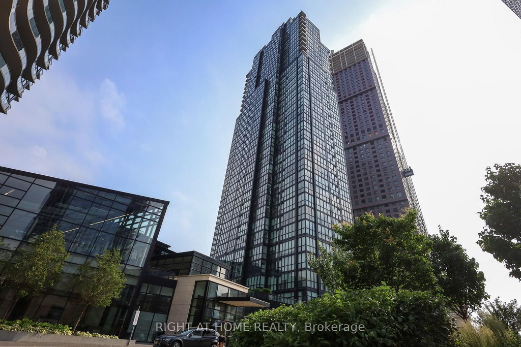 3105 - 2910 Highway 7 Avenue 2