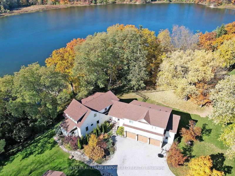 8 Macleod Estate Crt, Richmond Hill, L4E 0B1 | Image 3