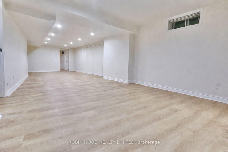 Basement - 2 Lytton Blvd, Richmond Hill, L4B 3H2 | Image 3
