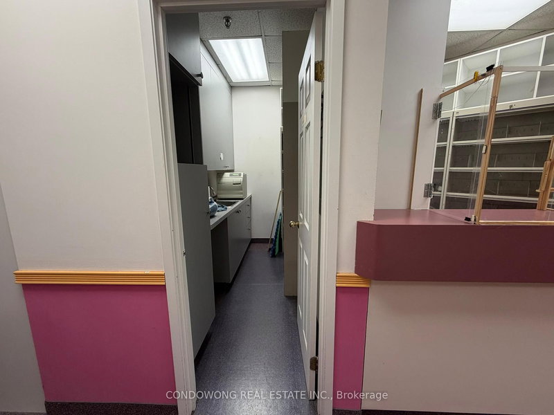 209 - 328 Highway 7 E, Richmond Hill, L4B 3P7 | Image 3