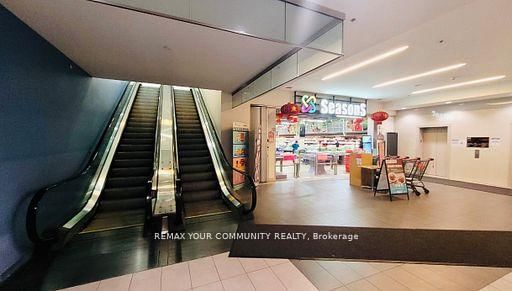 7181 Yonge Street, Unit 77 - Photo 11