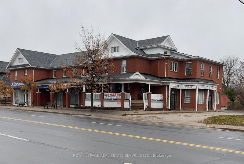 home for lease on 205-10055 Keele Street