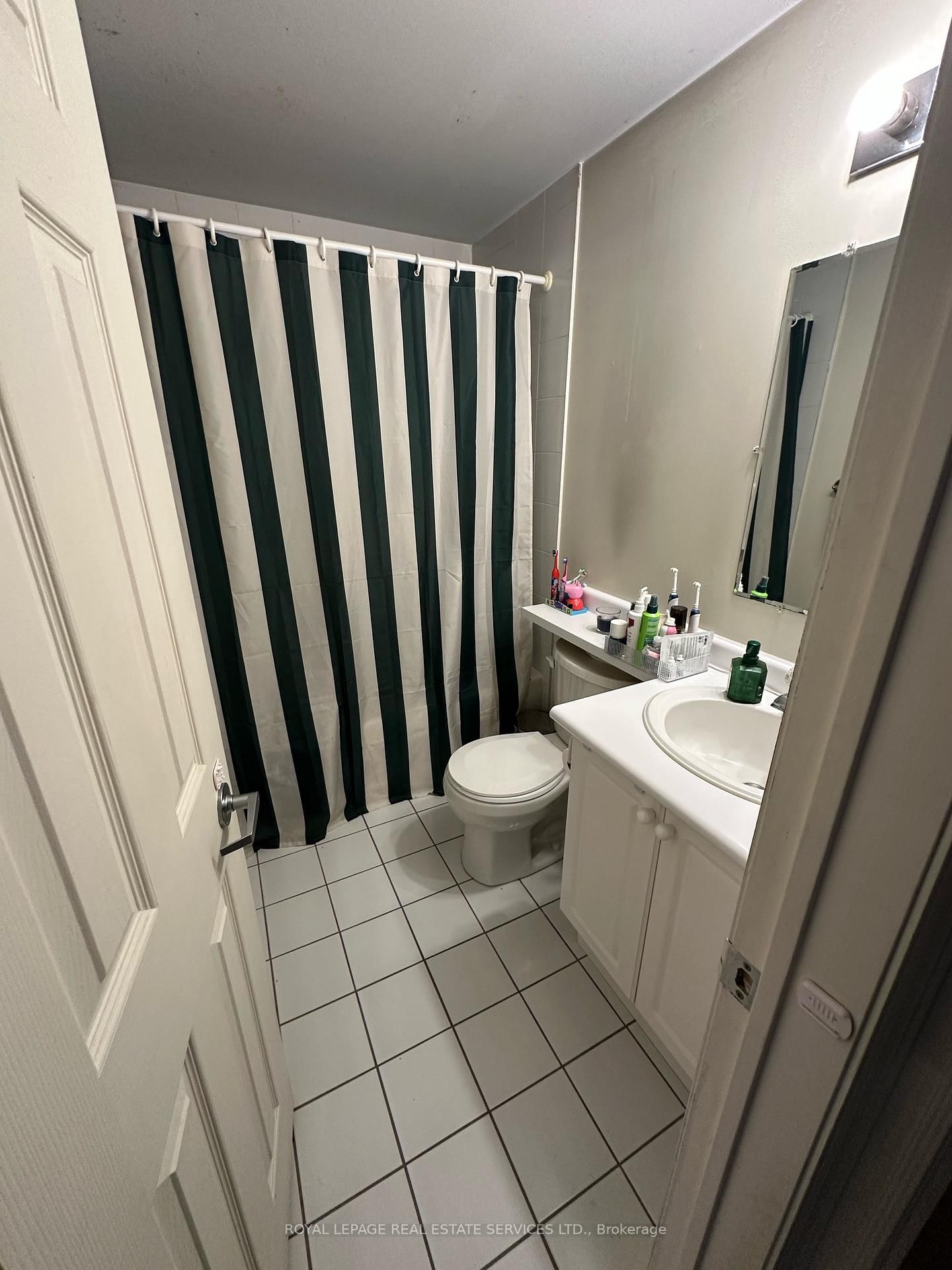 10055 Keele Street, Unit 205 - Photo 11