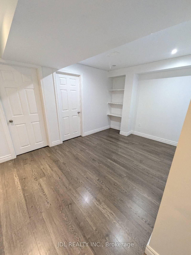 727 Caboto Tr, Markham, L3R 5W4 | Image 3