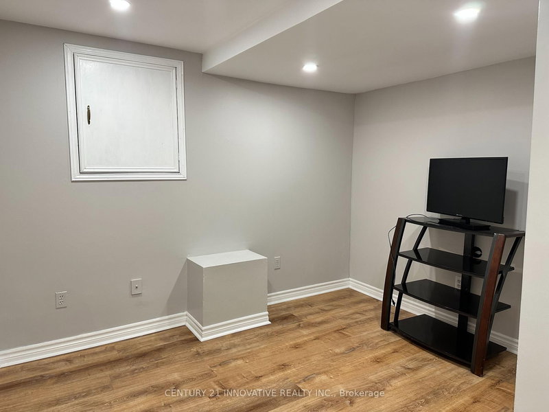 #Bsmt - 10 Olivewood Dr E, Markham, L3S 3E3 | Image 3