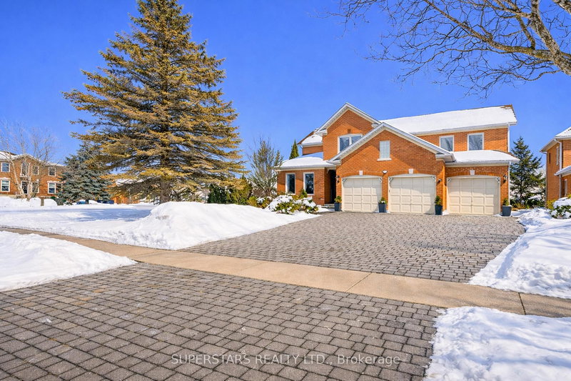 852 Norwick Rd, Newmarket, L3X 1K8 | Image 2