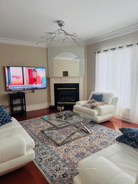 Detached House for sale at 78 Yongehurst Road, Richmond Hill, Ontario, L4C 3T2 - North Richvale - MLS: N12778370