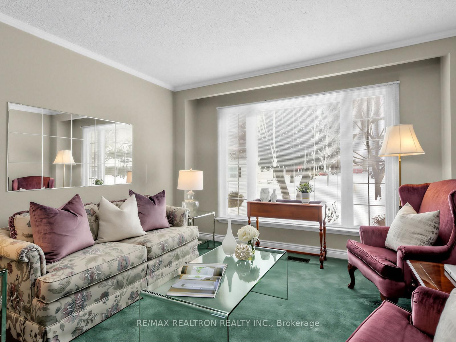 Detached House sold at 35 Sir Galahad Place, Markham, Ontario, L3P 3K7 - Markham Village - MLS: N12778752