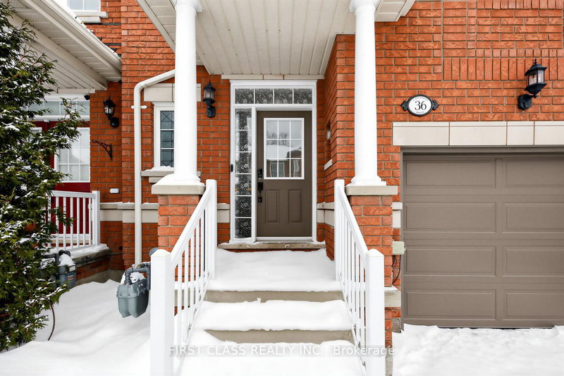36 - 8 Townwood Dr, Richmond Hill, L4E 4Y3 | Image 2