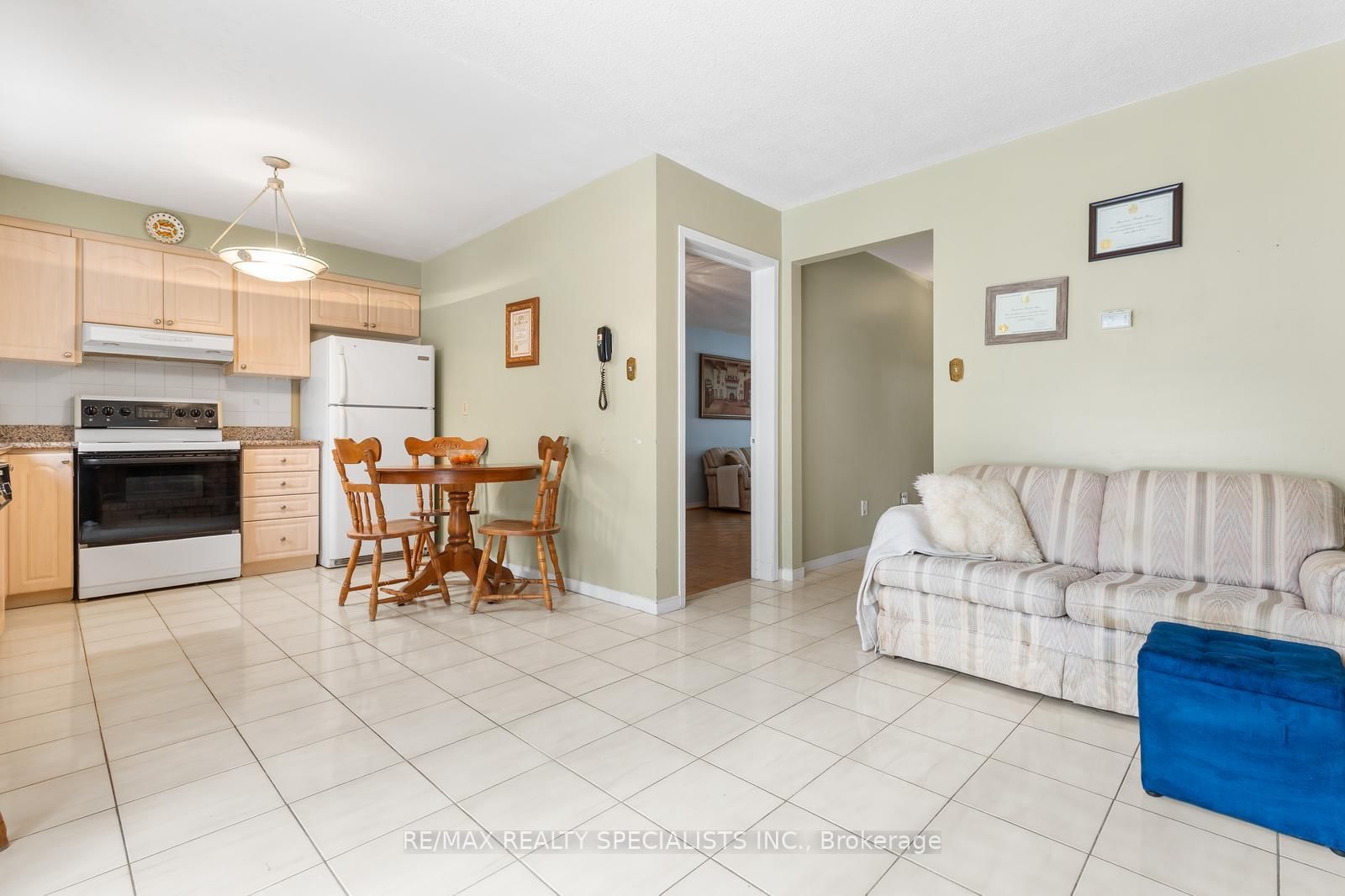 Detached House sold at 81 Bendamere Crescent, Markham, Ontario, L3P 6Y1 - Raymerville - MLS: N12779048