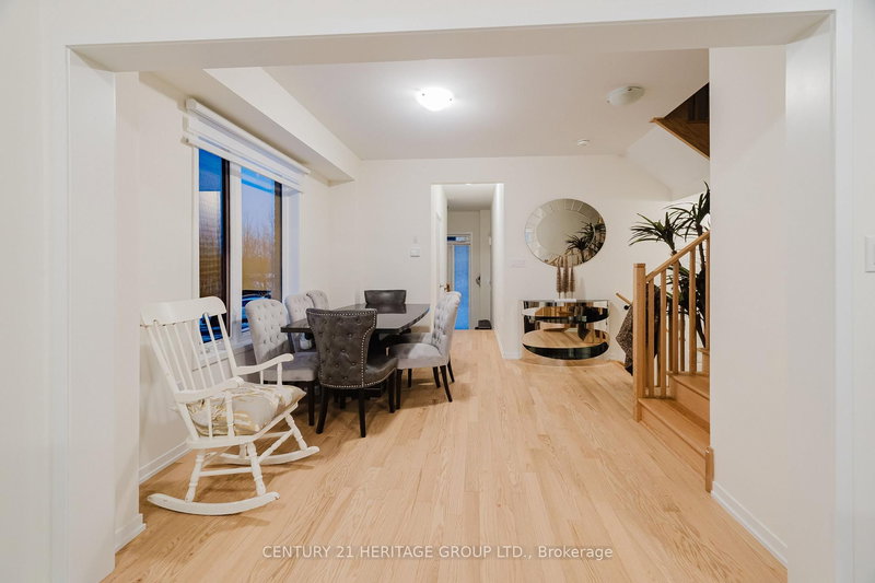 56 Rumi Crt, Vaughan, L6A 4B3 | Image 3