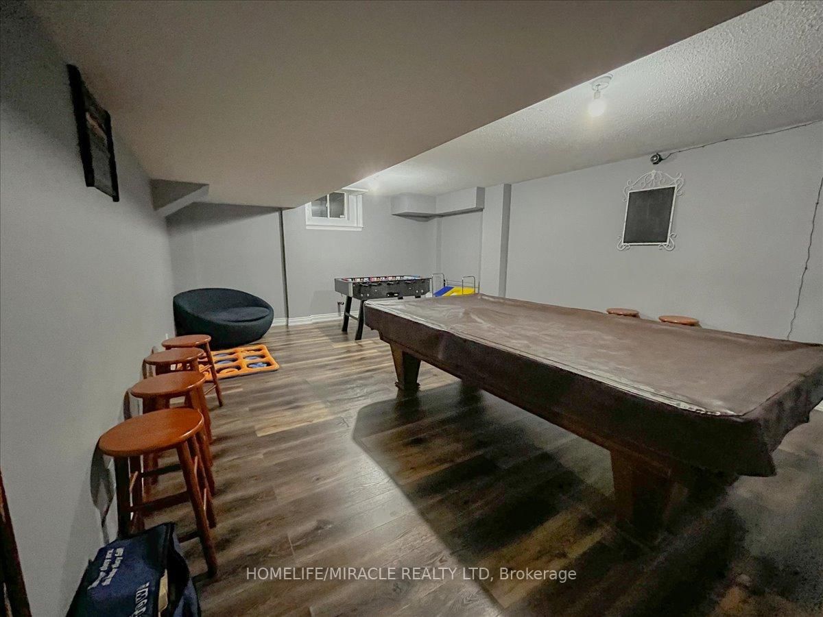 Detached House for sale at 7 Riley Street, Innisfil, Ontario, L0L 1L0 - Cookstown - MLS: N12779842