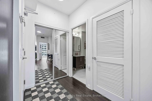 1409 - 65 Oneida Crescent