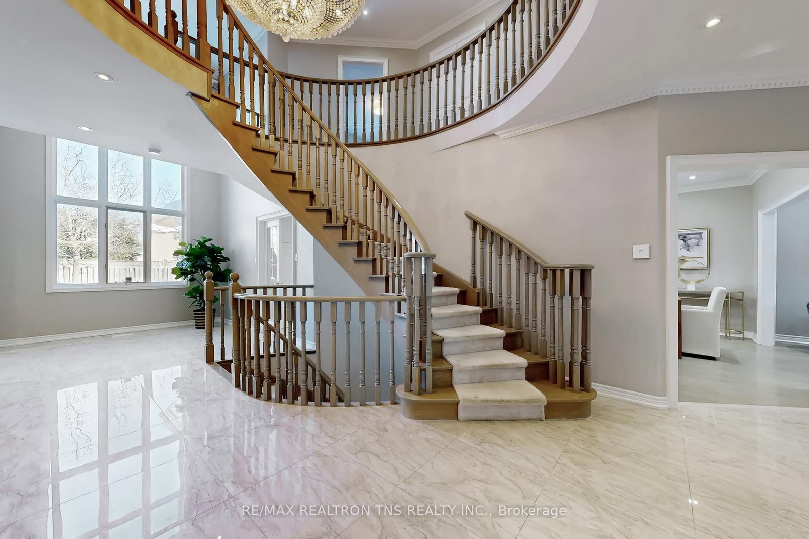 Detached House for sale at 11 Delevan Court, Richmond Hill, Ontario, L4B 3W8 - Bayview Hill - MLS: N12780610