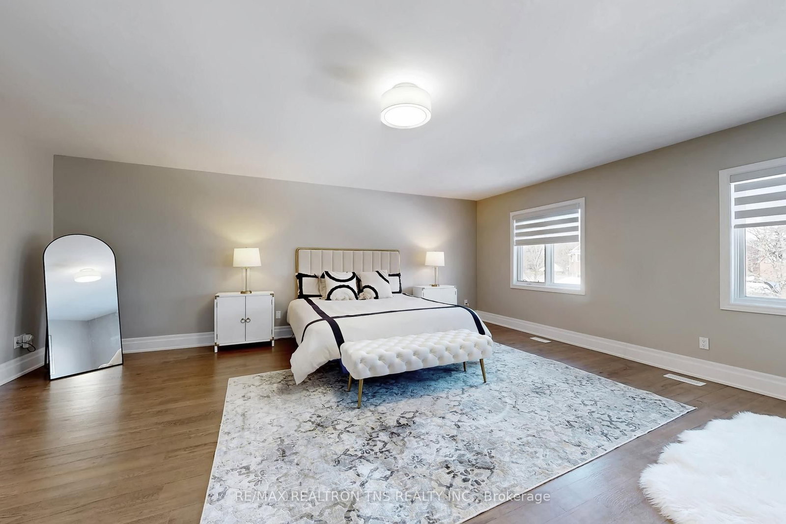 Detached House for sale at 11 Delevan Court, Richmond Hill, Ontario, L4B 3W8 - Bayview Hill - MLS: N12780610