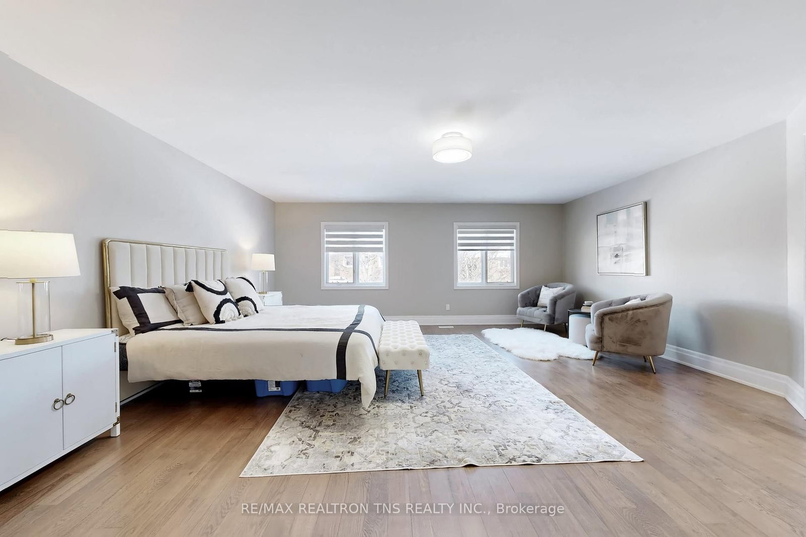 Detached House for sale at 11 Delevan Court, Richmond Hill, Ontario, L4B 3W8 - Bayview Hill - MLS: N12780610